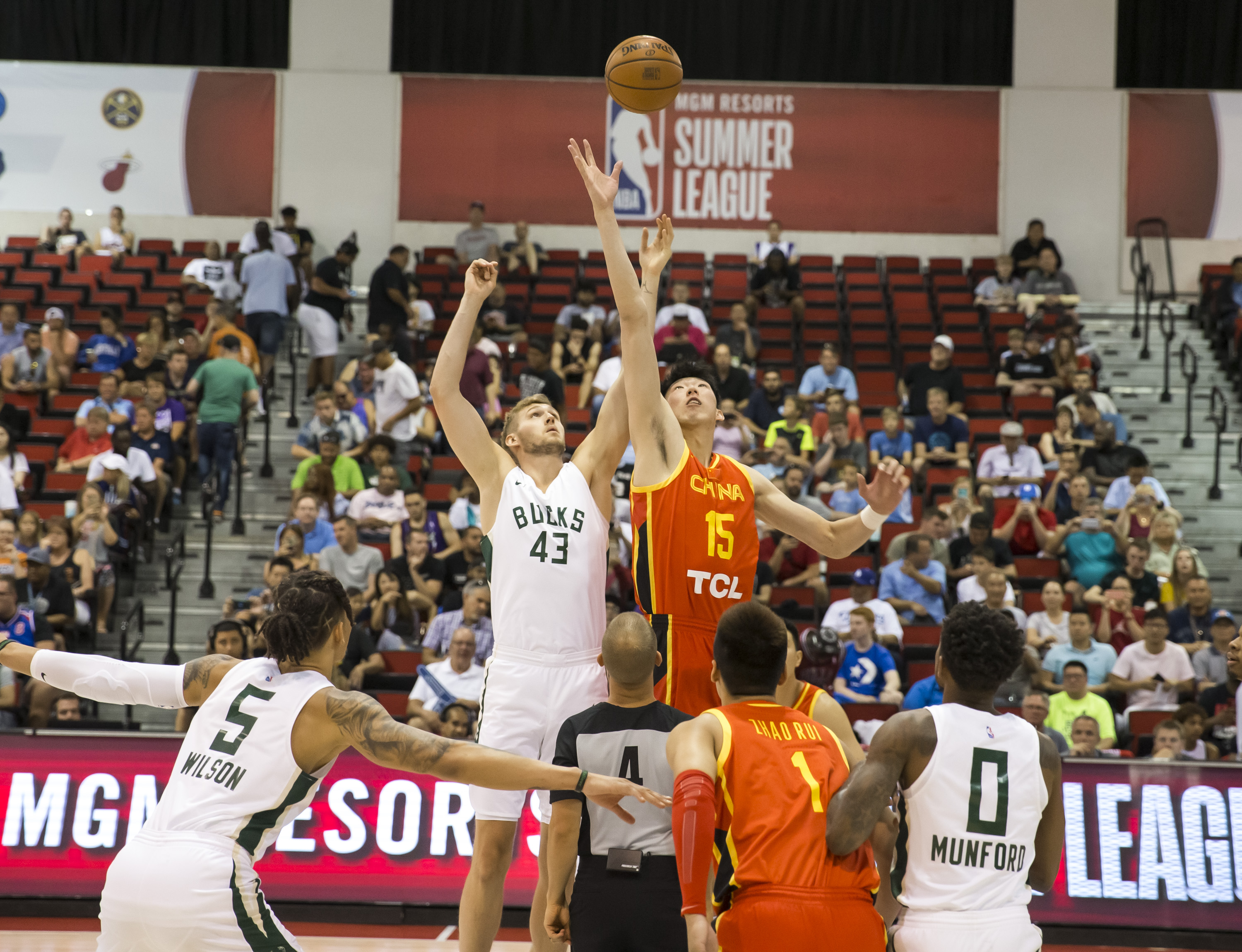 全面表现的 全面表现的